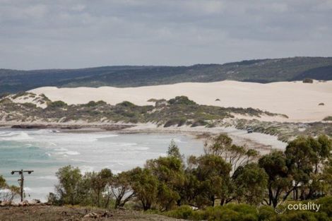 Property photo of 10 Wave Crest Circle Drummond Cove WA 6532