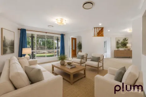 Property photo of 17 Boyd Terrace Brookfield QLD 4069