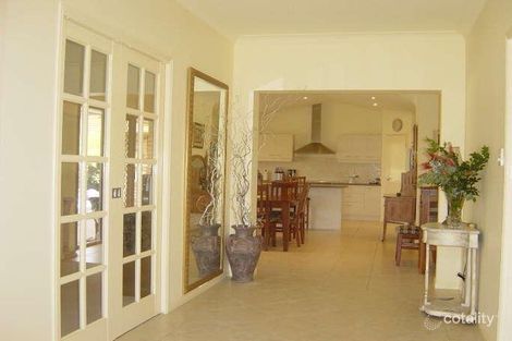 Property photo of 2 Riviera Court Oxley QLD 4075