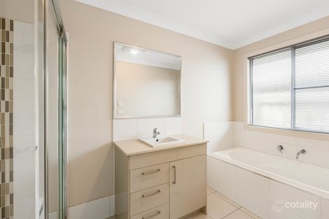 Property photo of 52 Sanctuary Drive Cranley QLD 4350