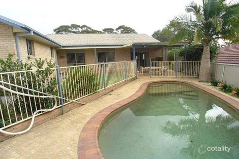 Property photo of 21 Dalgety Crescent Green Point NSW 2251