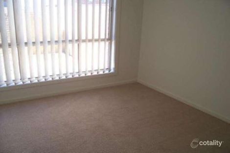 Property photo of 2 Neil Currie Street Casey ACT 2913