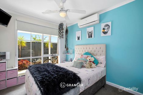Property photo of 17 Meadow View Place Mornington VIC 3931