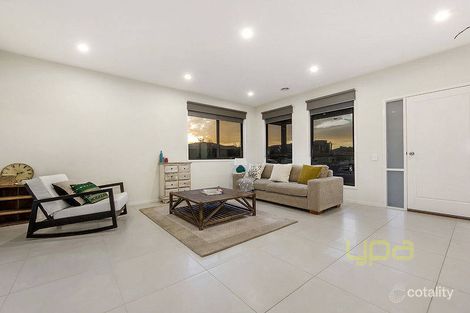 Property photo of 2 Bowmont Drive Derrimut VIC 3026