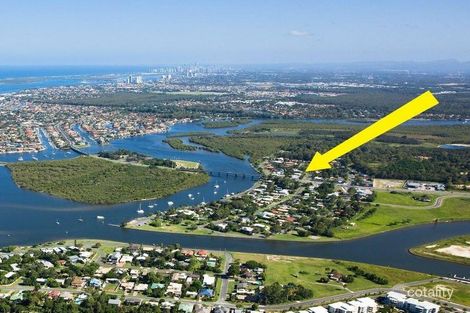17 Coombe Ave, Hope Island, QLD 4212