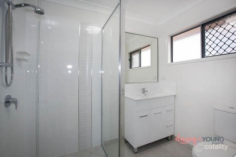 Property photo of 37 Peak Circuit Cosgrove QLD 4818