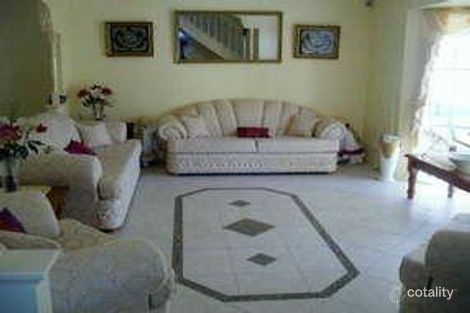 Property photo of 32 Diamontina Avenue Kearns NSW 2558