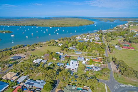 5 Seaview Ave, Jacobs Well, QLD 4208
