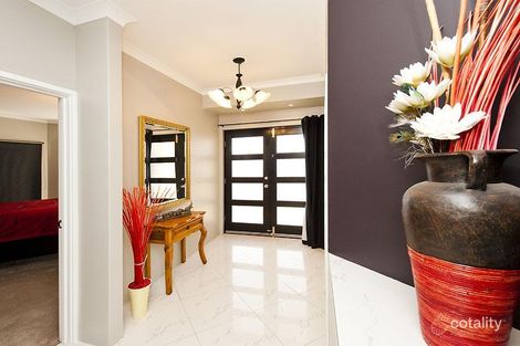 18 San Javier Cir, Secret Harbour, WA 6173