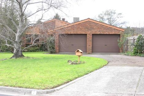 Property photo of 2 Wiggens Place Doncaster East VIC 3109