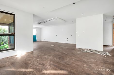 Property photo of 14 Cotchin Close Wollert VIC 3750