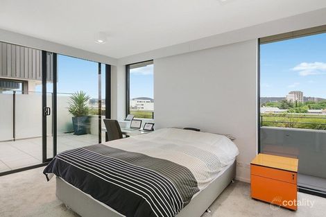 Property photo of 25 Eastlake Parade Kingston ACT 2604
