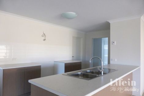 Property photo of 10 Manna Way Point Cook VIC 3030