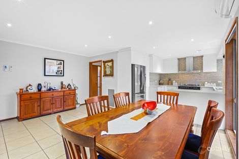 Property photo of 10 Chevalier Crescent Mooroolbark VIC 3138