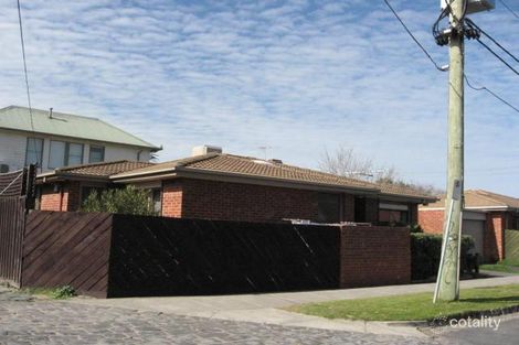 16 Furneaux Gr, St Kilda East, VIC 3183