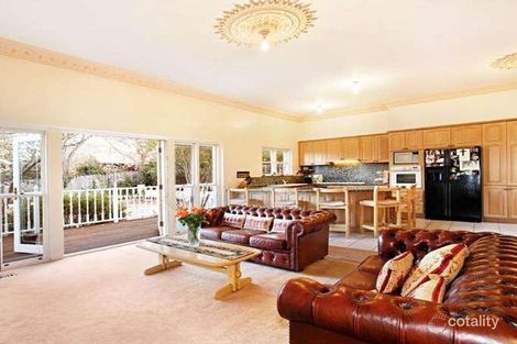Property photo of 8 Lansell Crescent Camberwell VIC 3124