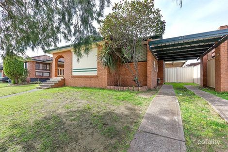 Property photo of 229 Copperfield Drive Rosemeadow NSW 2560