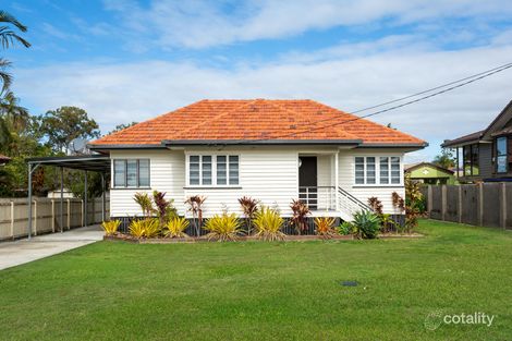 39 Bramble St, Woody Point, QLD 4019