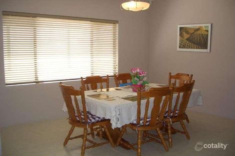 Property photo of 18 Bellinger Place Success WA 6164