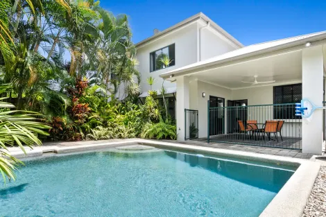 21/75-79 Cedar Rd, Palm Cove, QLD 4879