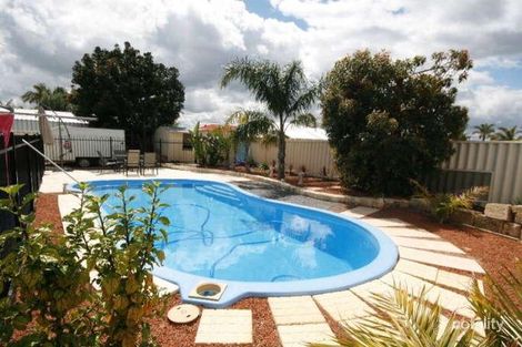 Property photo of 2 Amulla Court Halls Head WA 6210