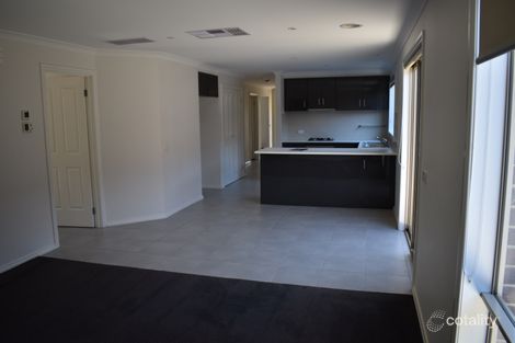 Property photo of 3 Honeydew Street Officer VIC 3809
