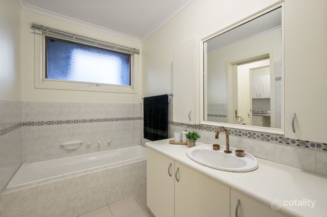 Property photo of 26 Ashcombe Drive Ringwood VIC 3134