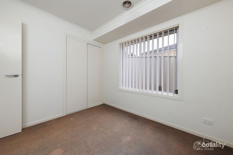 Property photo of 93 Yarralumla Drive Wodonga VIC 3690