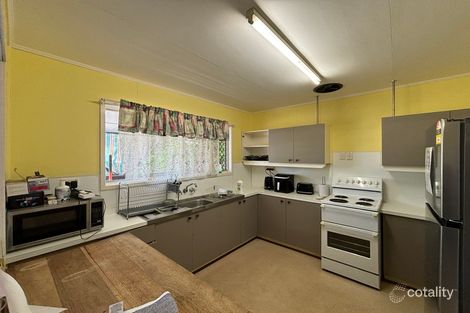 Property photo of 23 Spring Crescent Dysart QLD 4745