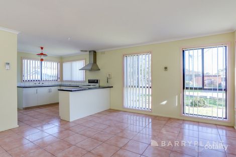 Property photo of 165 Eighth Avenue Rosebud VIC 3939