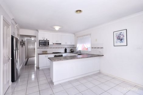 Property photo of 26 Emerald Circuit Craigieburn VIC 3064