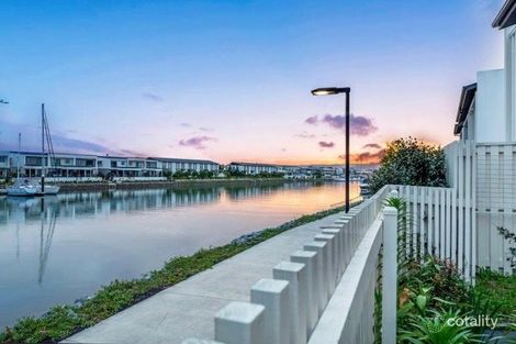 Property photo of 19/1 Ancora Crescent Hope Island QLD 4212