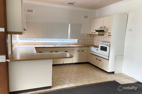 Property photo of 6 Rabaul Road Georges Hall NSW 2198