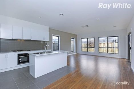 Property photo of 5 Coolgardie Way Doreen VIC 3754