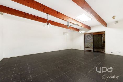 Property photo of 2 Grist Street St Albans VIC 3021