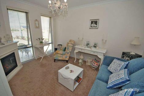 Property photo of 37 Rosinski Circle Tapping WA 6065