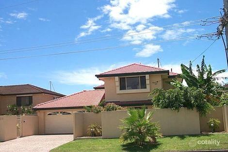 35 Markham Ave, Runaway Bay, QLD 4216