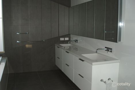 Property photo of 1 Moreton Close Kew VIC 3101