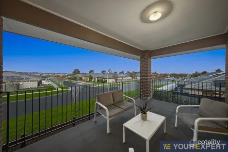 Property photo of 1 Chagall Parade Clyde North VIC 3978