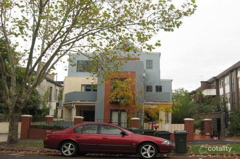 5 Dickens St, Elwood, VIC 3184