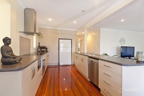 Property photo of 99 Boxgrove Avenue Wynnum QLD 4178