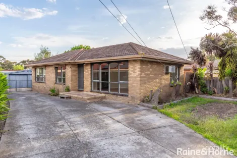 4 Vista Dr, Melton, VIC 3337