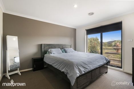 Property photo of 93 Wallara Waters Boulevard Wallan VIC 3756