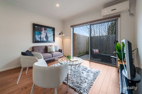 Property photo of 4/27 McMahon Road Reservoir VIC 3073