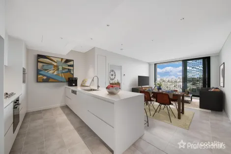 Property photo of 1/4 Fordham Way Oran Park NSW 2570