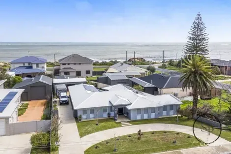 Property photo of 42 Hickman Road Silver Sands WA 6210