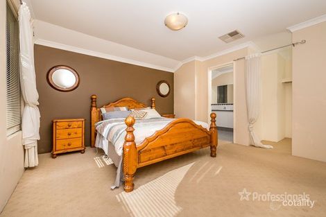 Property photo of 4 Odiham Way Butler WA 6036