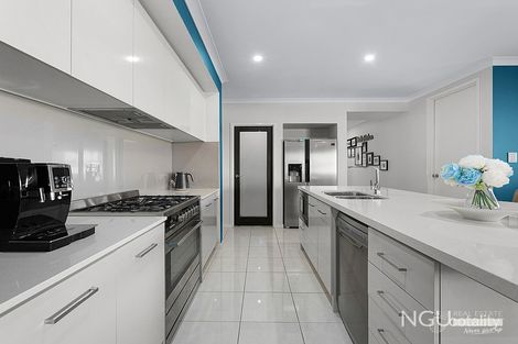 Property photo of 10 Canungra Street South Ripley QLD 4306