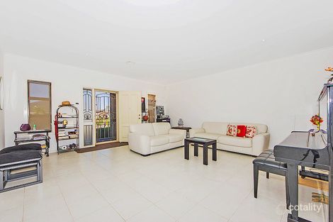 Property photo of 10 Azure Drive Tarneit VIC 3029