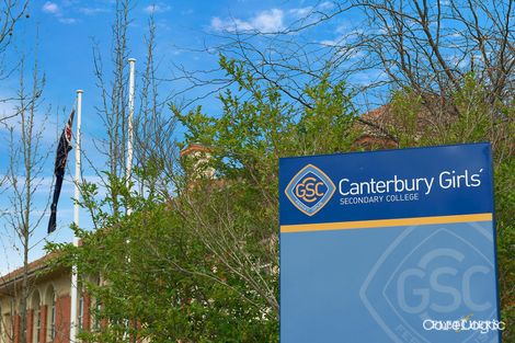 Property photo of 2/10 Westbourne Grove Camberwell VIC 3124